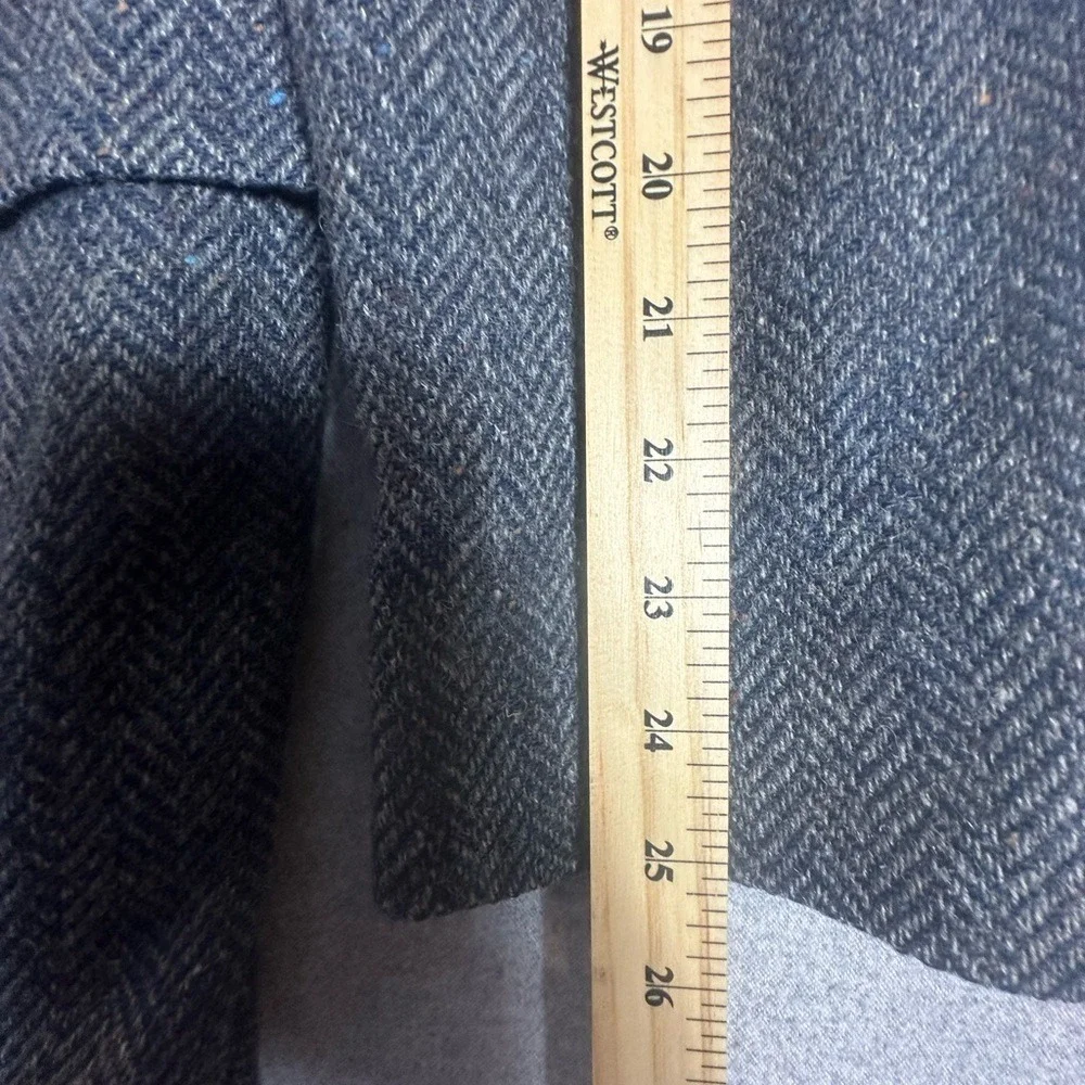 VTG Pure Wool Tweed Blazer Mens 43L Gray Herringbone Made in USA Two Button FLAW